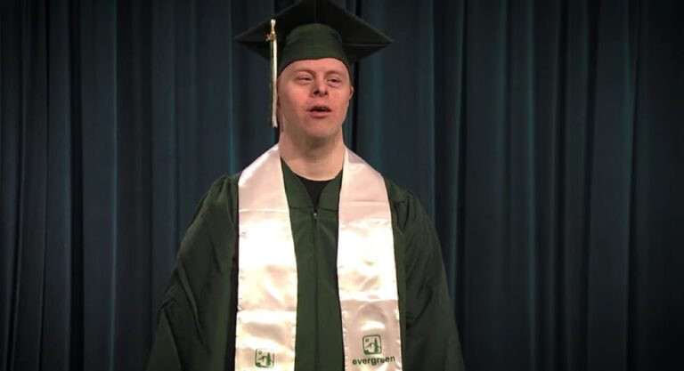 Snimka zaslona: YouTube/The Evergreen State College Productions